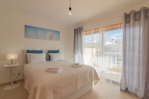 2 bedrooms, bed sheets - Albufeira White Villa With Pool (Albufeira)