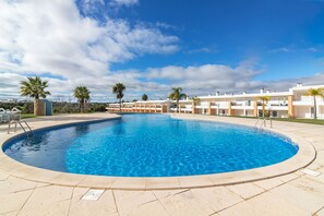 Pool - Albufeira White Villa With Pool (Albufeira)