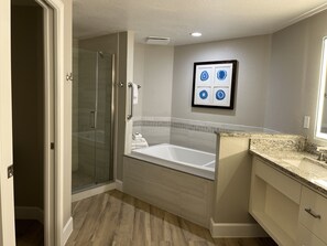 Shower, jetted tub, hair dryer, towels