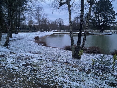 Canvas chalet in the heart of nature, in the woods, beside ponds for carp or trout fishing