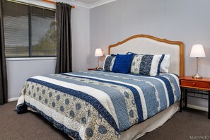 1 habitación y ropa de cama 