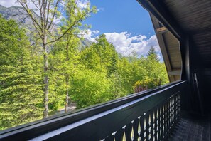 Terrace/patio - Alpine Chalet Metka at Lake Bohinj (Bohinj)