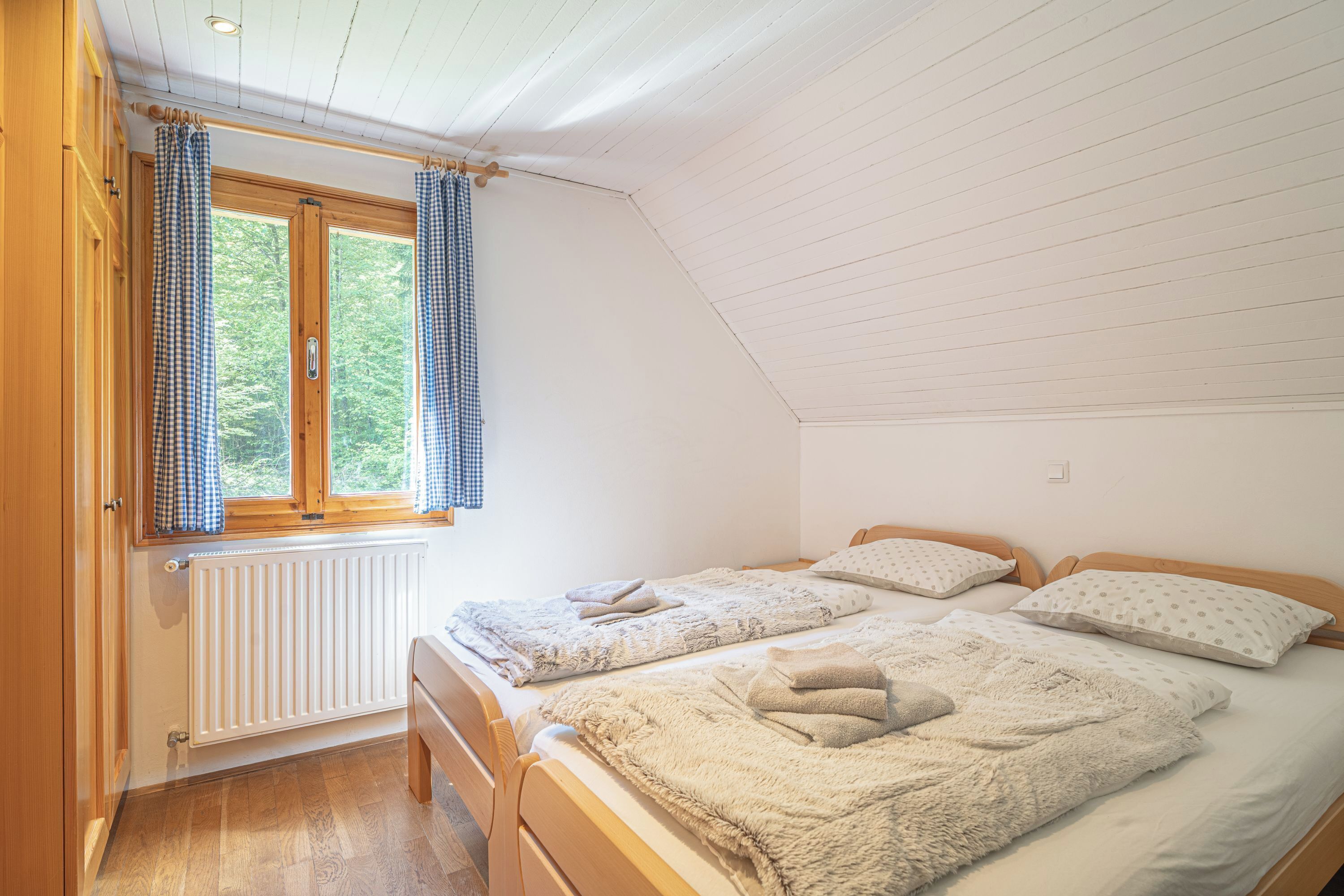 Chalet Keluarga, beberapa kamar, tepi gunung (Alpine Chalet Metka at Lake Bohinj) | 4 kamar tidur, setrika/meja setrika, Wi-Fi gratis, dan seprai linen