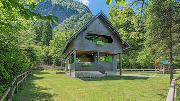 Fachada da propriedade