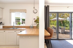 Fridge, dishwasher, electric kettle, toaster