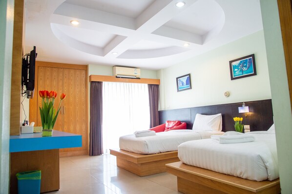 Twin Room | In-room safe, blackout drapes, free WiFi - Patong Eyes (Patong)