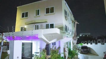 Bagian depan properti