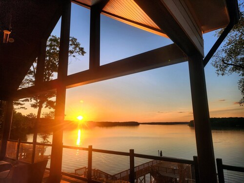 🌞Viewtopia🚤-LKG's🦅Rustic Palace🏰