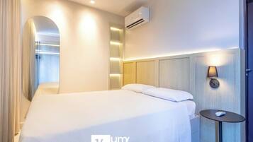 Deluxe Apartment | 2 bedrooms, free WiFi, bed sheets