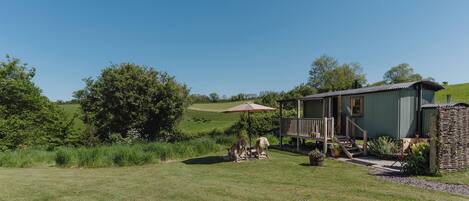 平房 | 住宿地面