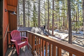 Property grounds - Treehouse Retreat Moonridge (Big Bear Lake)