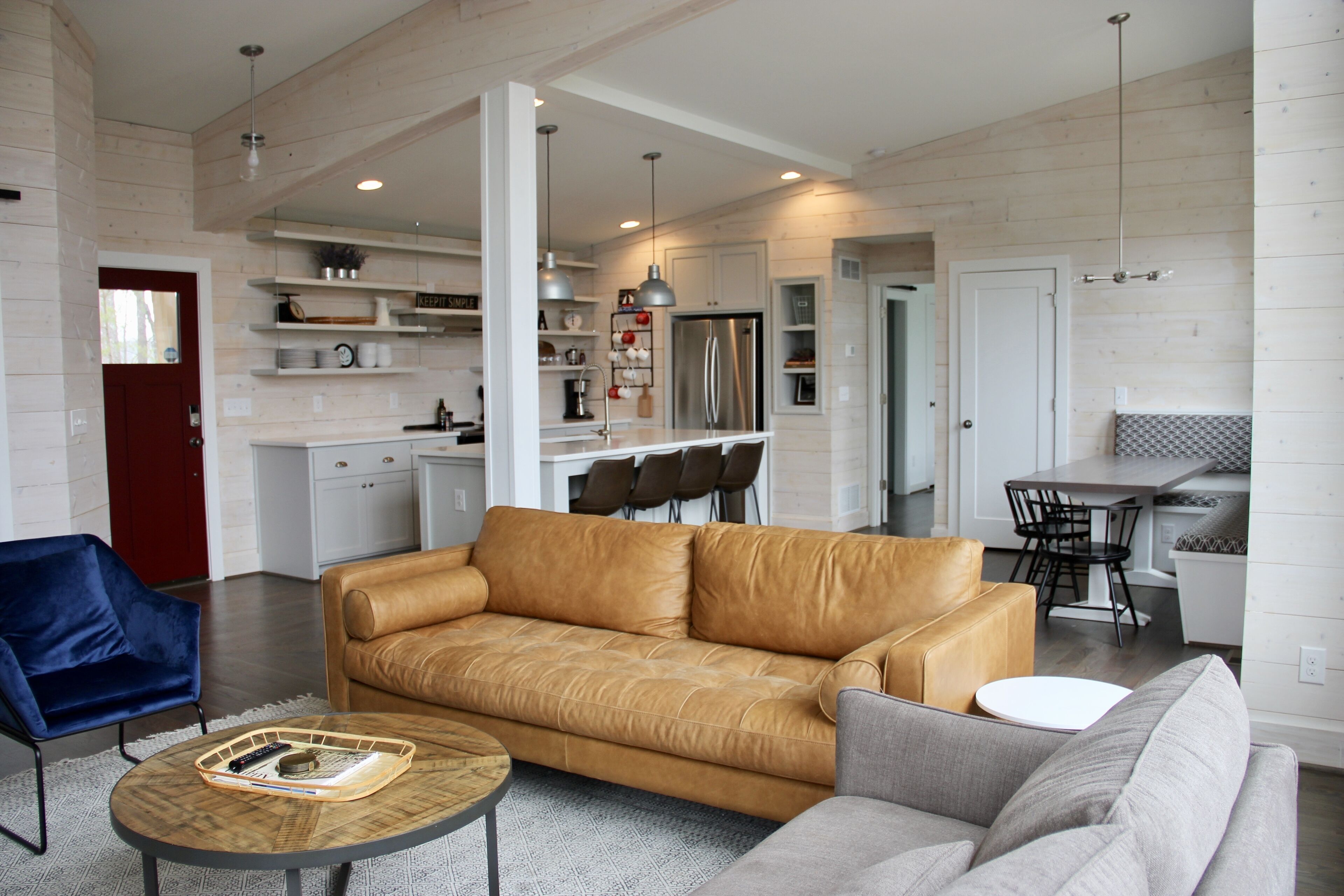 Modern Blue Cabin Retreat w/Mtn Views, Arcades & 5min to Downtown - Sleeps 10