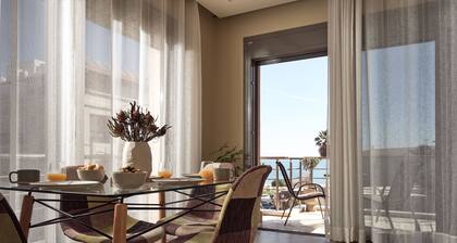 Laura Suites