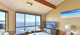 Sparkling Waters - Jetty & Games Room!