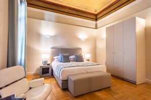 1 Schlafzimmer, Zimmersafe, Bügeleisen/Bügelbrett, Reisekinderbett