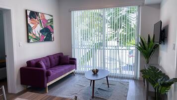 Family Apartment, 2 Bedrooms | Living area
