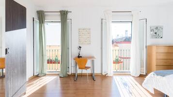 3 dormitorios, tabla de planchar con plancha, Internet y ropa de cama