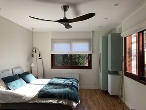 4 chambres, fer et planche à repasser, Wi-Fi gratuit, draps fournis