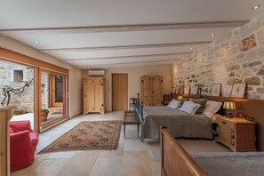 4 camere, ferro/asse da stiro, Wi-Fi, lenzuola