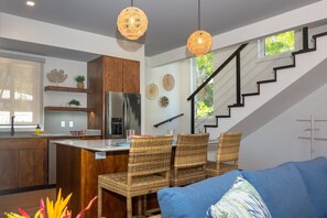 Interior - Casa Coral And Casa Palmera 4 Bedroom Home by RedAwning (Roatan)