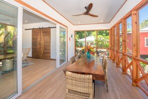 House, 4 Bedrooms | Dining - Casa Coral And Casa Palmera 4 Bedroom Home by RedAwning (Roatan)