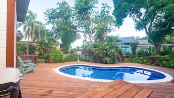 บ้านพัก, 4 ห้องนอน | สระว่ายน้ำ