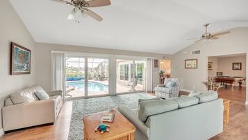 House, 3 Bedrooms | Living area | Smart TV, streaming services
