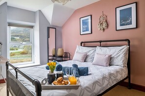 2 chambres, fer et planche Ă repasser, Wi-Fi gratuit, draps fournis