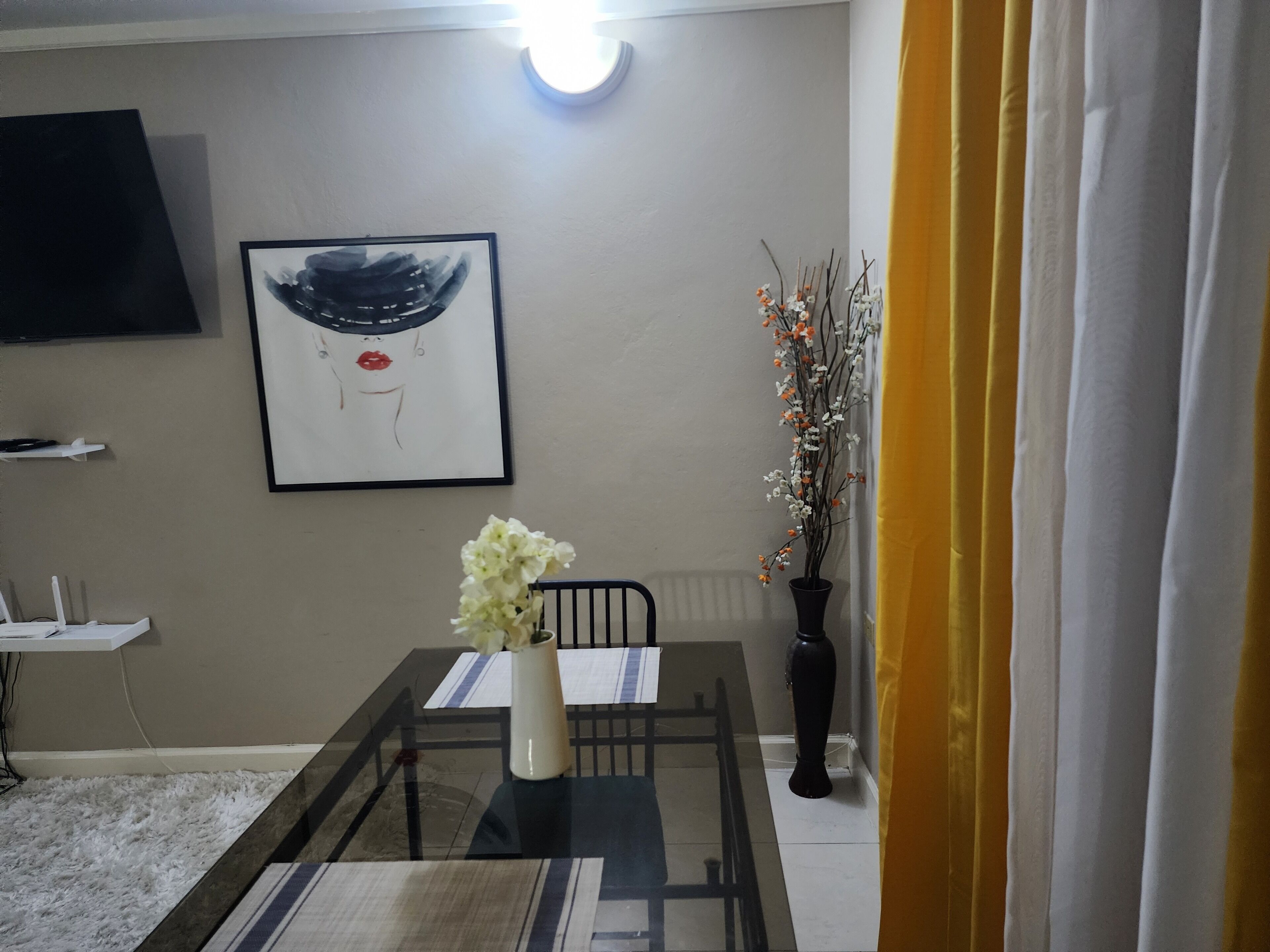 standard studio suite | in-room dining