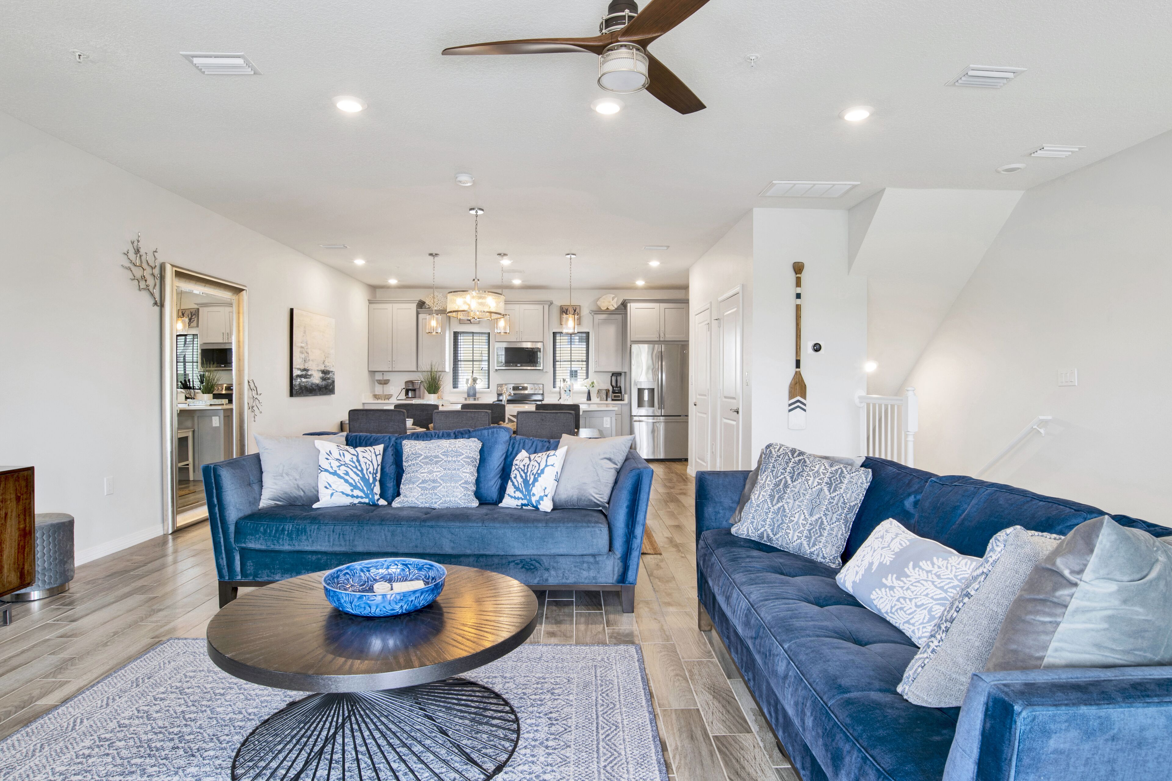 The Salty Breeze Is Designed To Please! Free Golf, Fishing, Cruises and More.