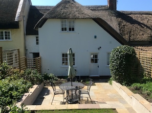 Cottage | Outdoor dining - Lime Cottage (Bridport)