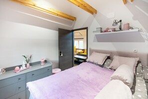 1 개의 침실, 노트북 작업 공간, 다리미/다리미판, 무료 WiFi