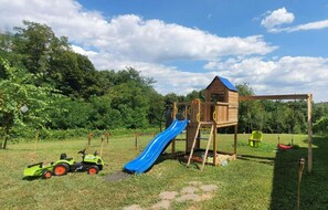 Children's area - Cozy House In Nature With Hot Tub (Jalžabet)