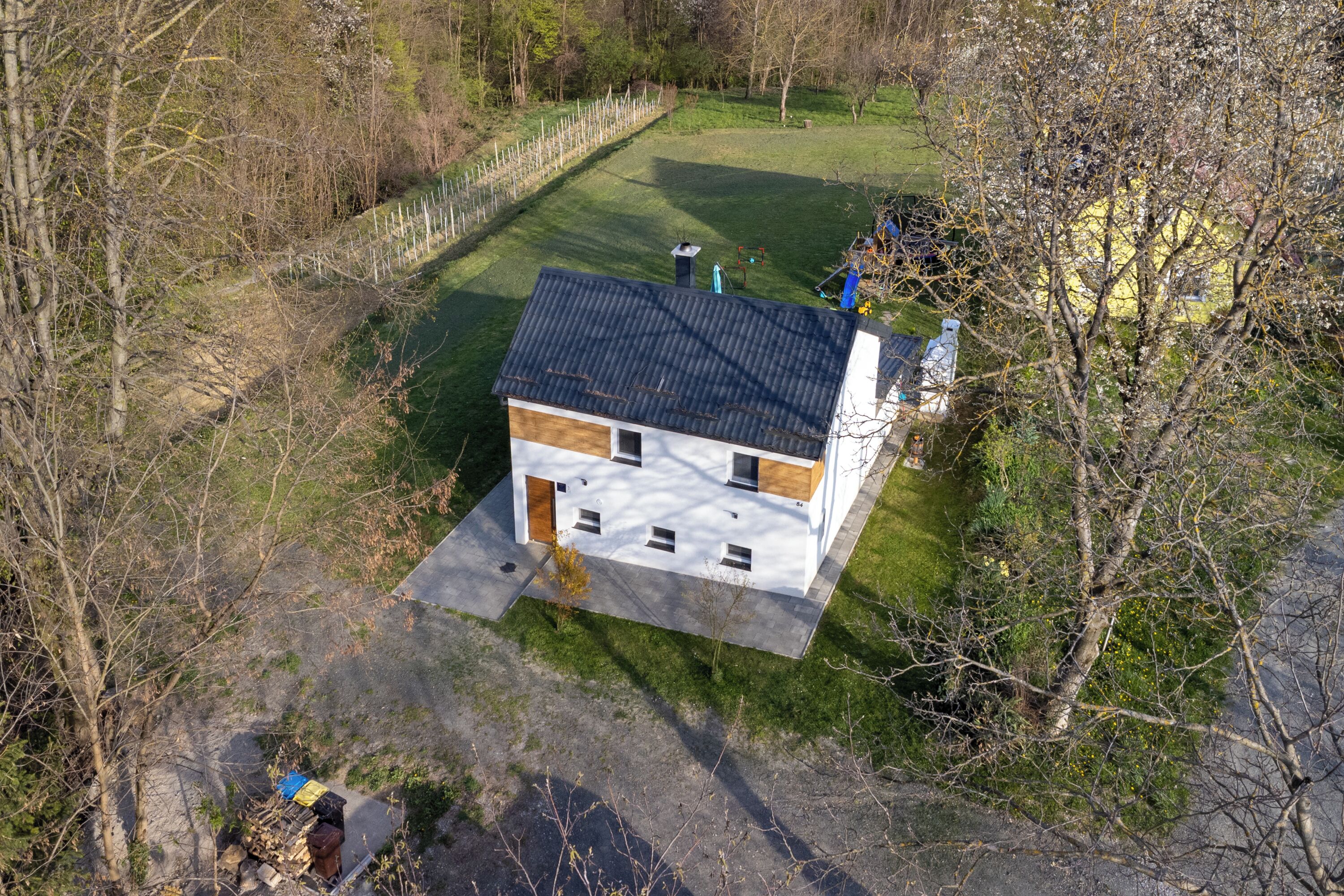 المنشأة من الخارج