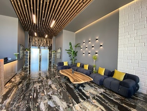 Sittområde i lobbyn