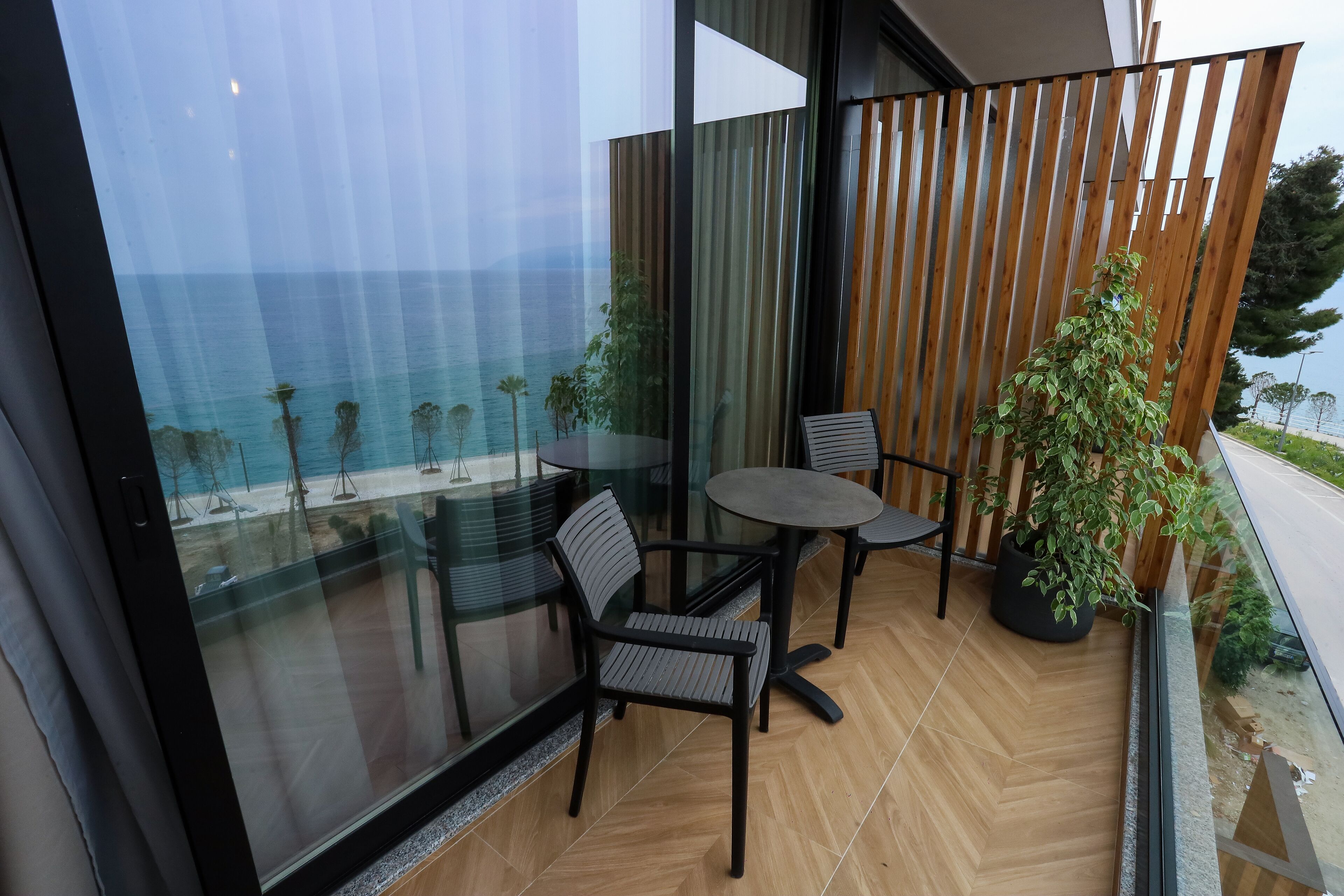 Deluxe Family Room, Sea View | ระเบียง