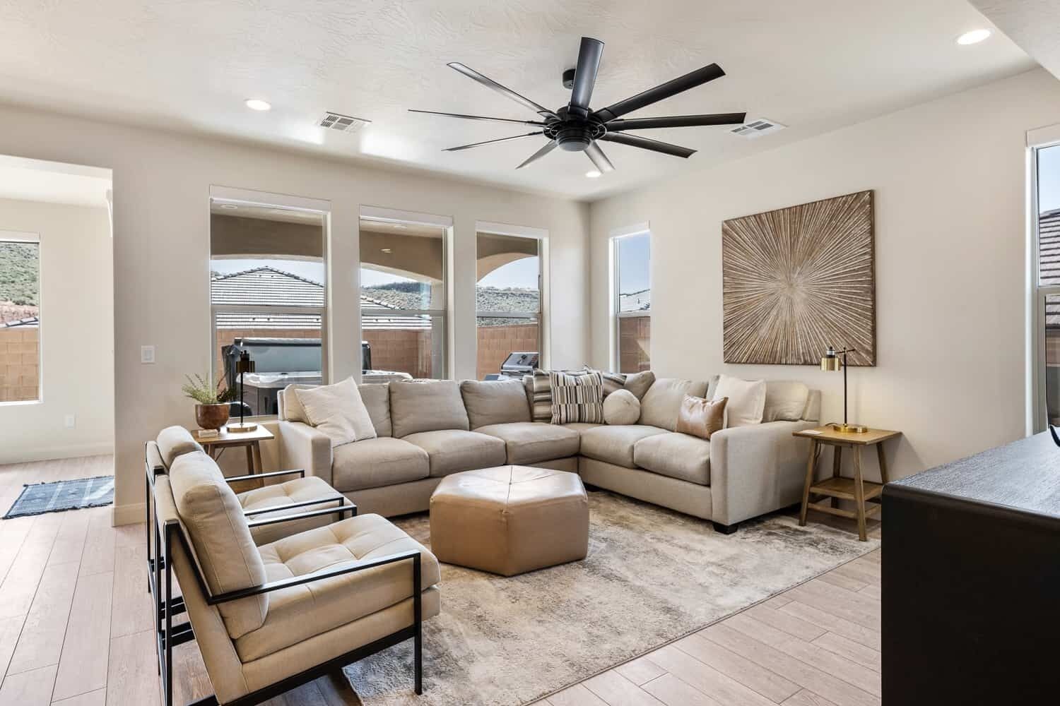 Sienna Hills Hideaway: Private Hot Tub, Ping Pong, Basketball Shoot Out