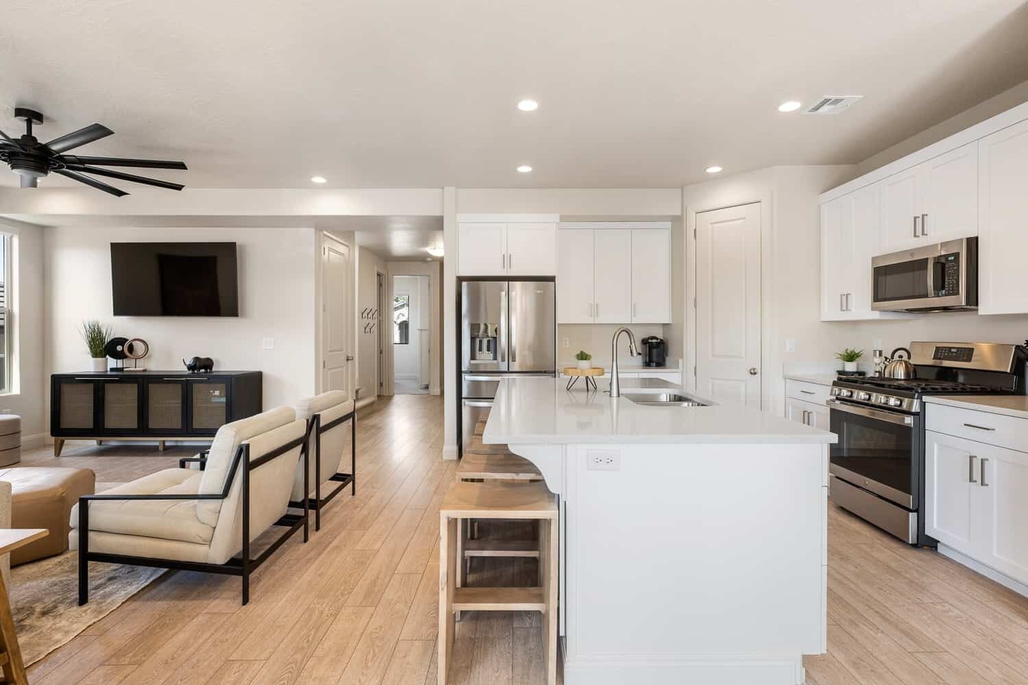 Sienna Hills Hideaway: Private Hot Tub, Ping Pong, Basketball Shoot Out