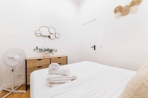 1 chambre, fer et planche à repasser, Wi-Fi, draps fournis