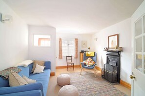 TV, stereo, offices - Beautiful Cottage & Garden, Quantock Hills (Bridgwater)
