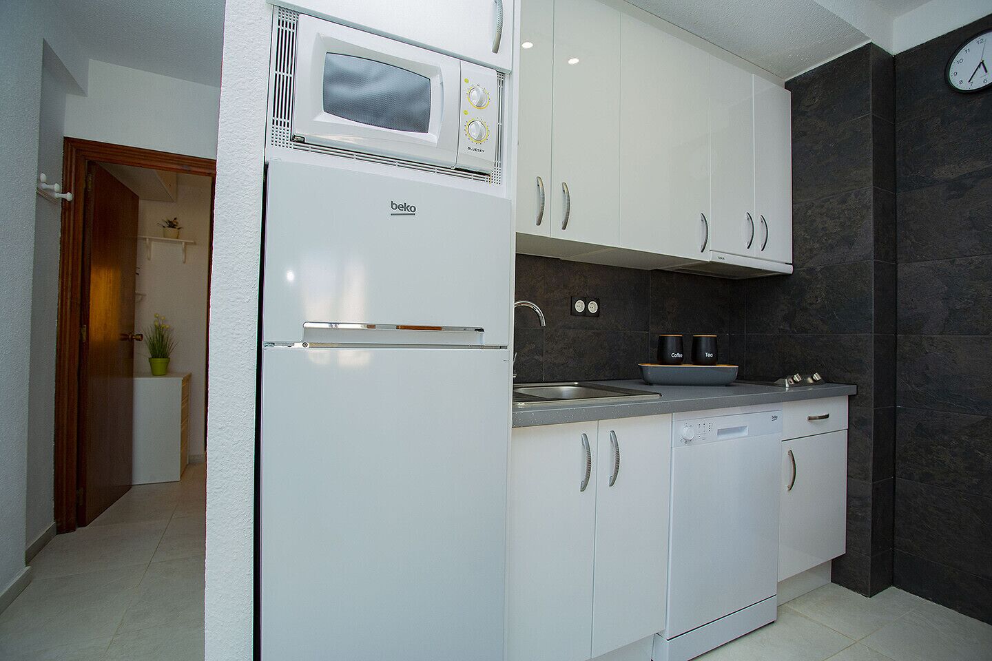 039 Nice Quiet Feelling - Alicante Holiday