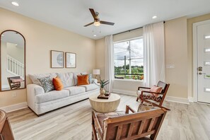 TV, offices - 319 Riberia- Minutes to Downtown! (St. Augustine)