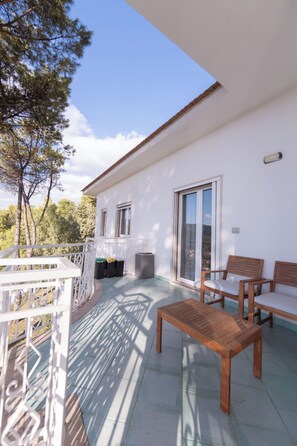 Unclassified image, 3 of 30, button - Tresino (Santa Maria di Castellabate)