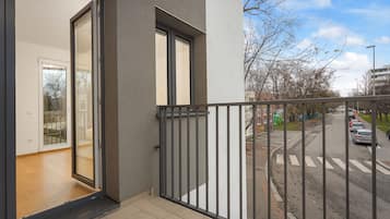 Premium Condo | Terrace/patio
