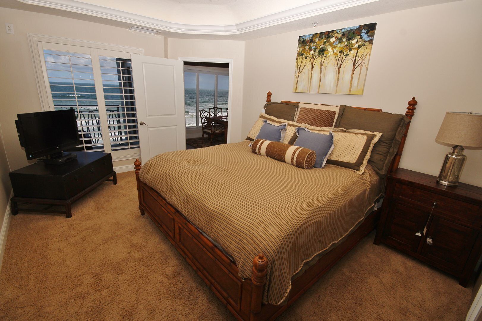 Direct Oceanfront Penthouse with Large Balconies