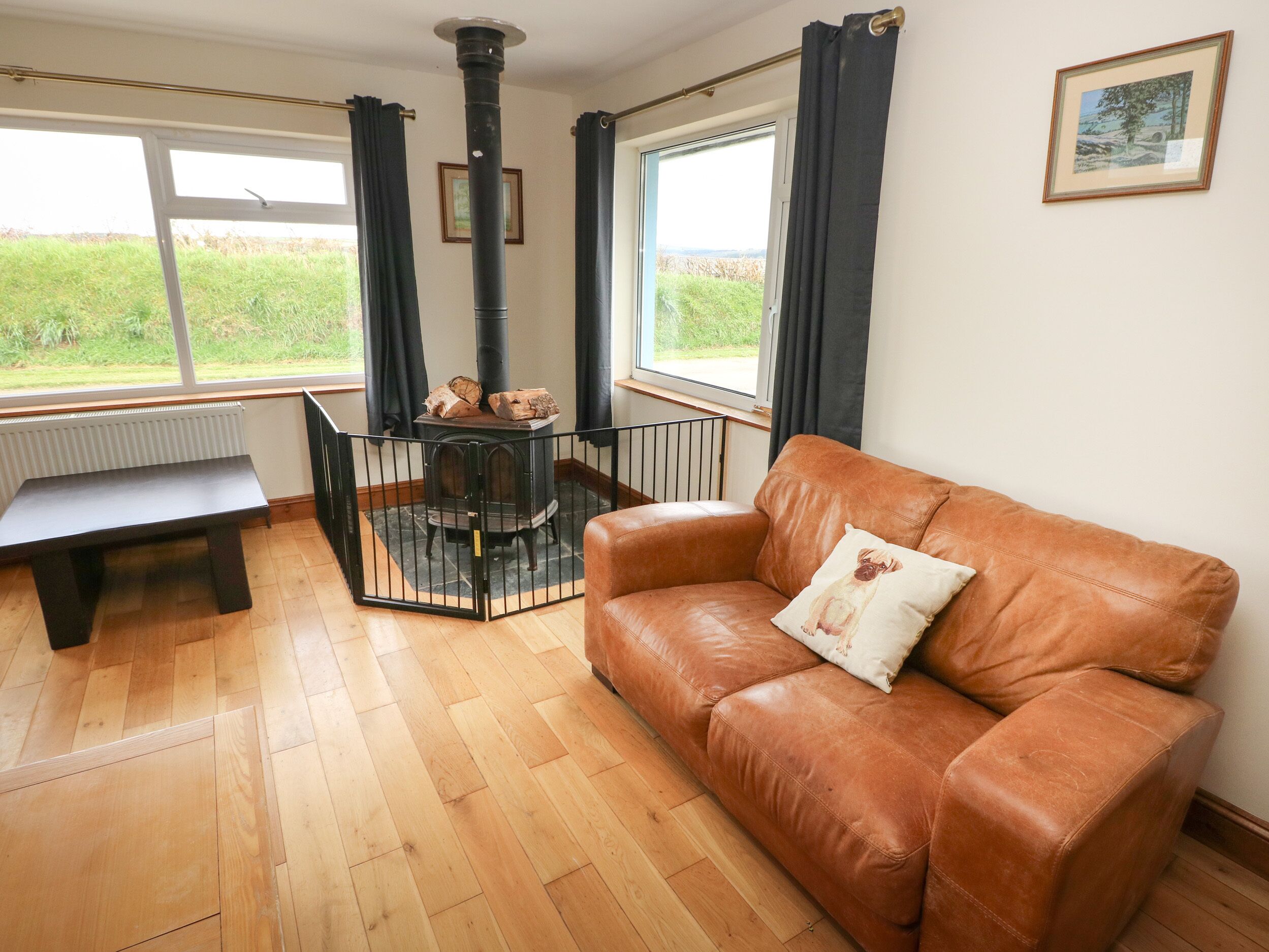 Ty Mawr, Pet Friendly, Character Holiday Cottage In Letterston - Fishguard