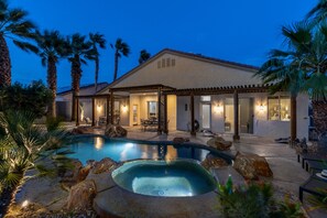 Beheizter Pool