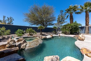 Beheizter Pool
