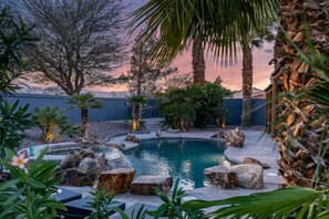 Beheizter Pool