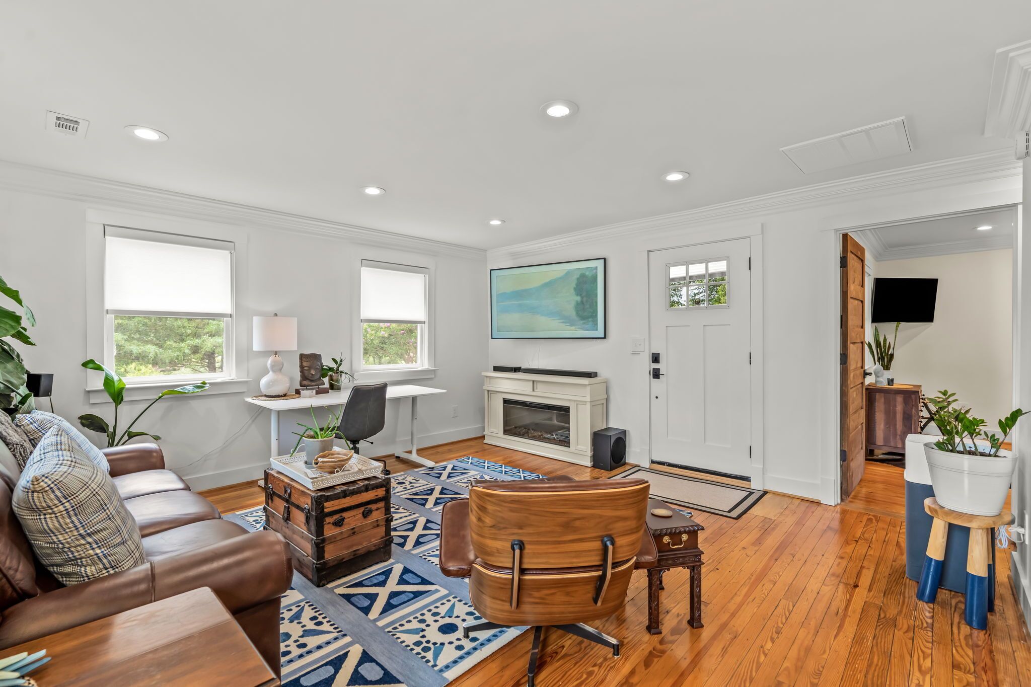  Prime Location, Fast WiFi, & Modern Charm - Close to HPU & Area Downtowns!